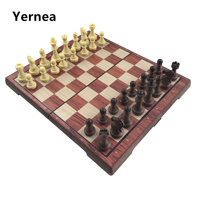 High-grade Chess Plastic Folde - Board Game Yearbook recension och pris