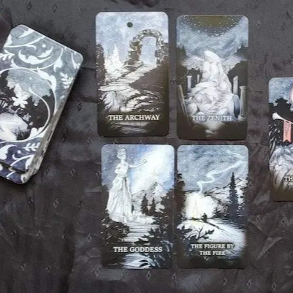 The Endless Oracle 9*6cm A Han - Board Game Oracle recension och pris