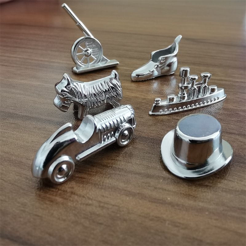 Alloy Chess Pieces, Monopoly G - Board Game Quoridor recension och pris