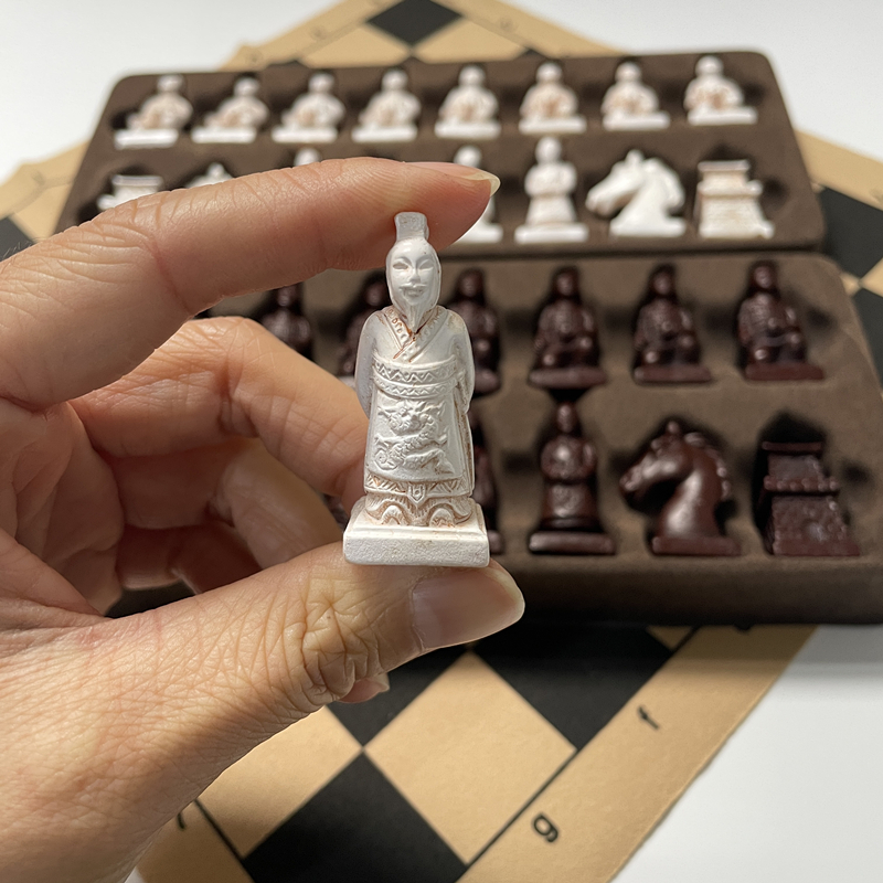 New design of small-sized ches - Board Game Ww2 recension och pris