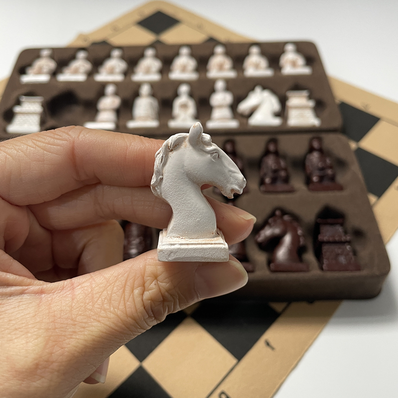 New design of small-sized ches - Board Game Ww2 recension och pris