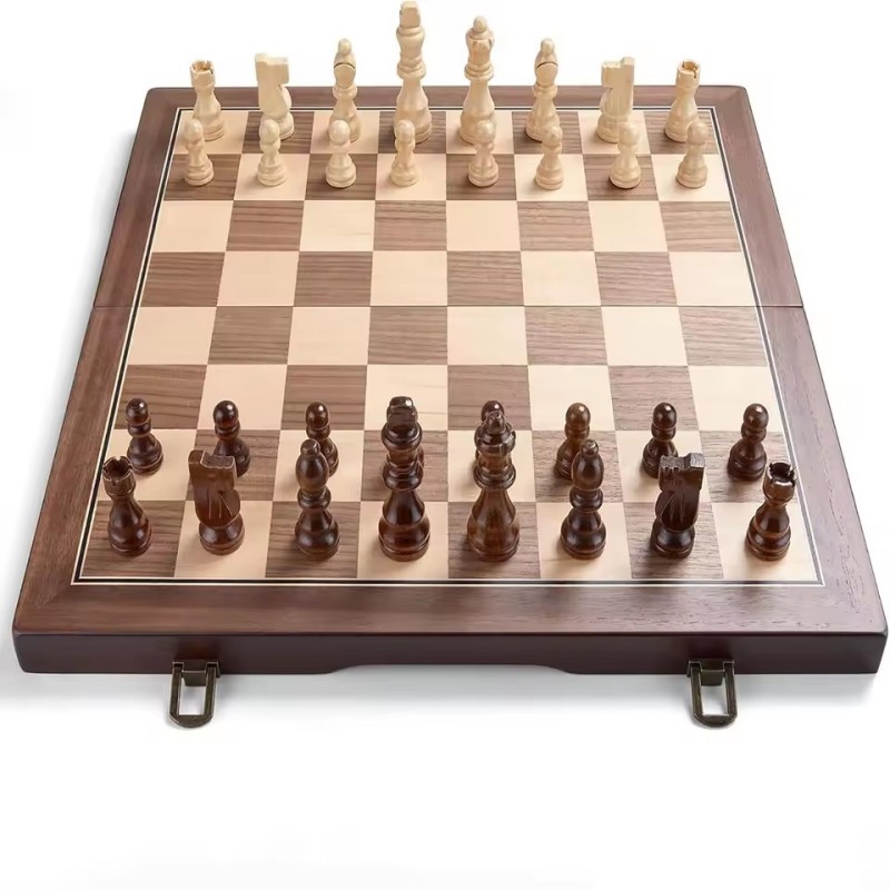Wooden Magnetic Chess Set for  - Board Game Yearbook recension och pris