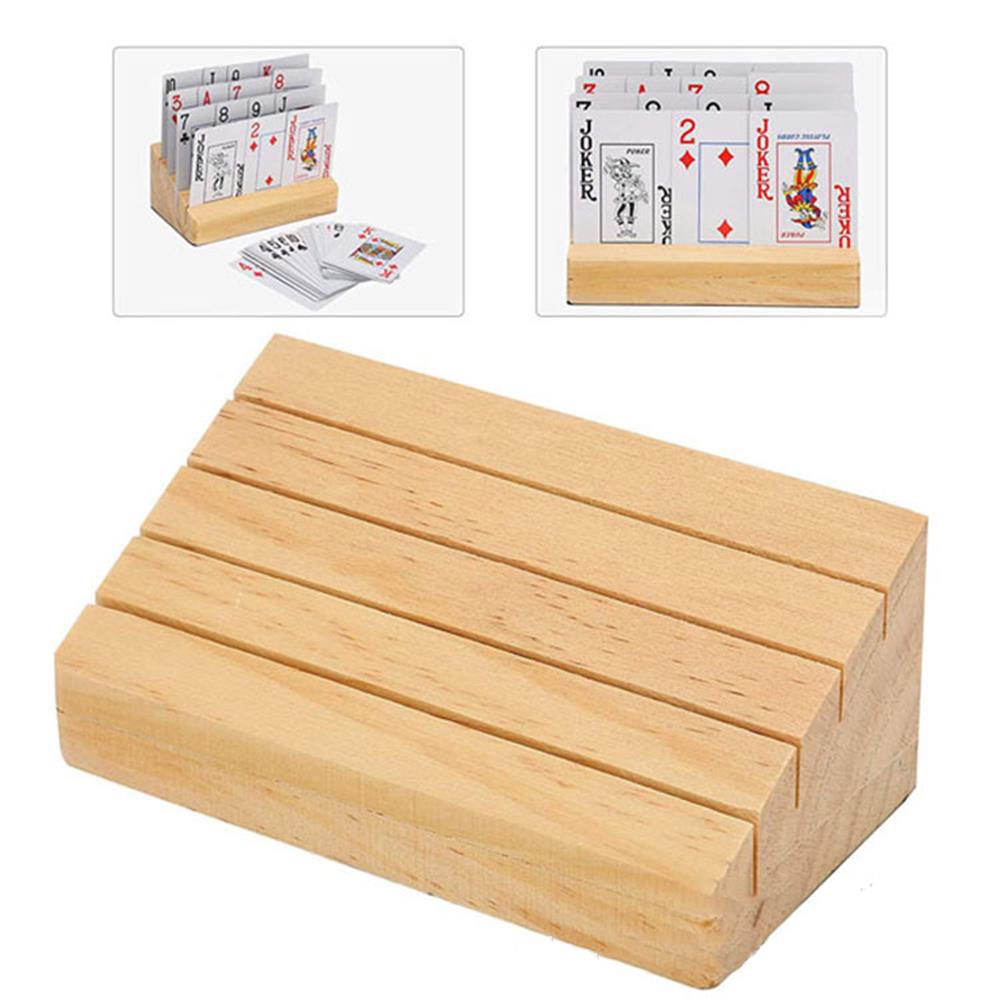 Hands-Free Wooden Playing Card - Board Game Yearbook recension och pris