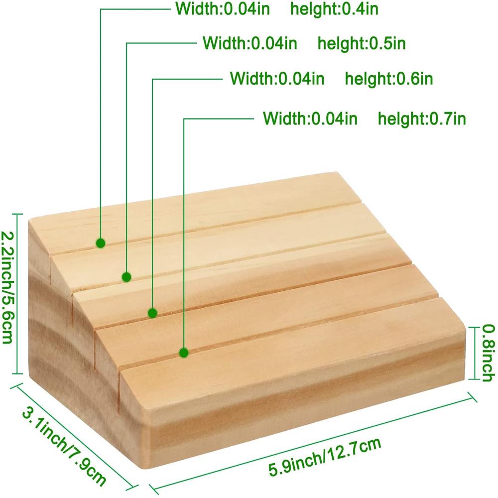 Hands-Free Wooden Playing Card - Board Game Yearbook recension och pris
